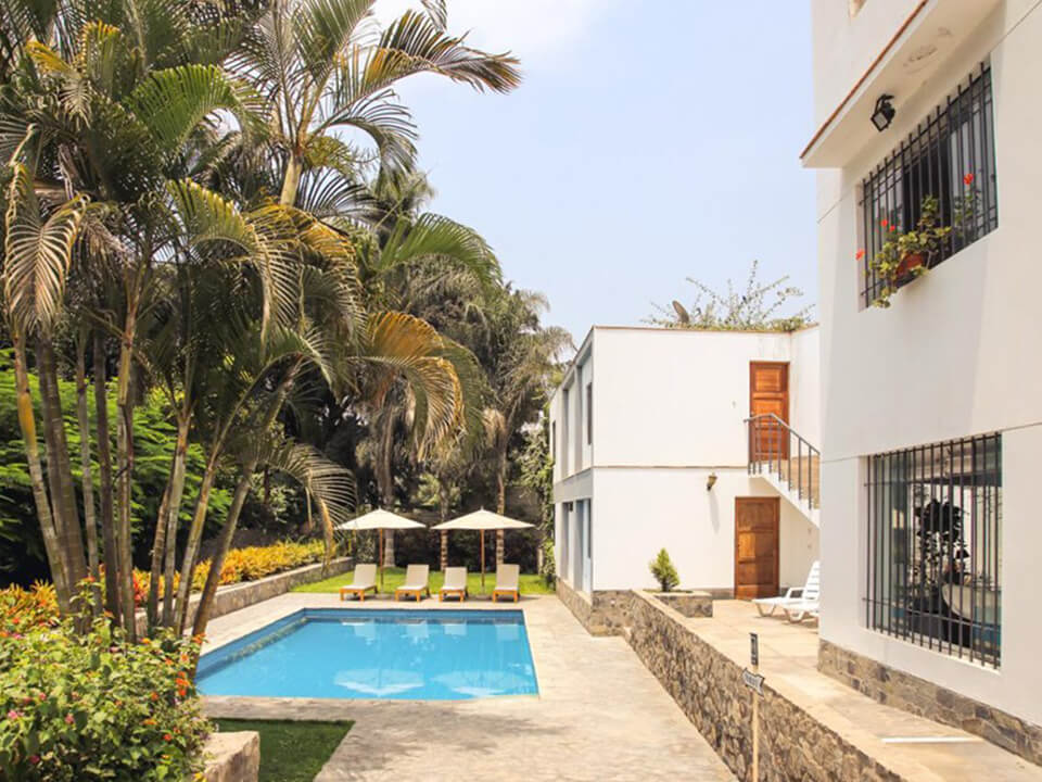 fundo-mediterraneo-piscina